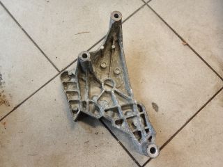 bontott VW GOLF V Motor Tartó Bak (Pozíciófüggetlen)