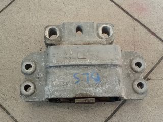 bontott VW GOLF V Motor Tartó Bak (Pozíciófüggetlen)