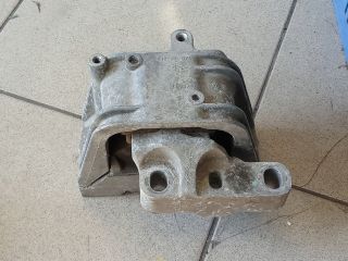 bontott VW GOLF V Motor Tartó Bak (Pozíciófüggetlen)