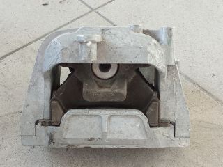 bontott VW GOLF V Motor Tartó Bak (Pozíciófüggetlen)