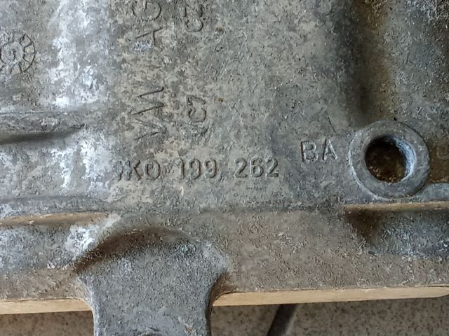 bontott VW GOLF V Motor Tartó Bak (Pozíciófüggetlen)