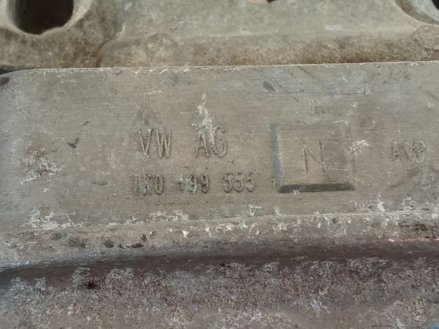 bontott VW GOLF V Motor Tartó Bak (Pozíciófüggetlen)