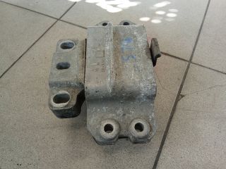 bontott VW GOLF V Motor Tartó Bak (Pozíciófüggetlen)