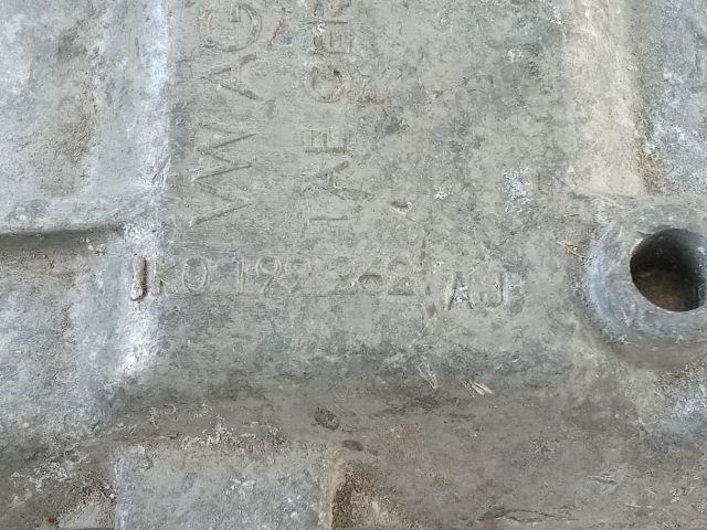 bontott VW GOLF V Motor Tartó Bak (Pozíciófüggetlen)