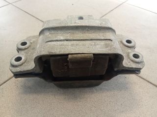 bontott VW GOLF V Motor Tartó Bak (Pozíciófüggetlen)
