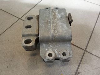 bontott VW GOLF V Motor Tartó Bak (Pozíciófüggetlen)