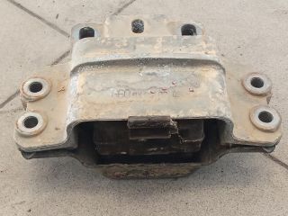bontott VW GOLF V Motor Tartó Bak (Pozíciófüggetlen)