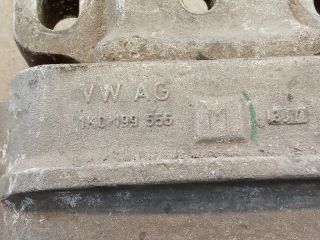 bontott VW GOLF V Motor Tartó Bak (Pozíciófüggetlen)