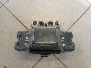 bontott VW GOLF V Motor Tartó Bak (Pozíciófüggetlen)