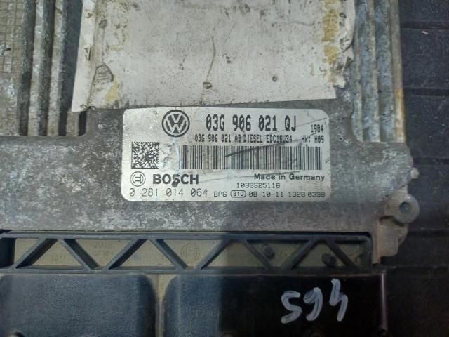 bontott VW GOLF V Motorvezérlő