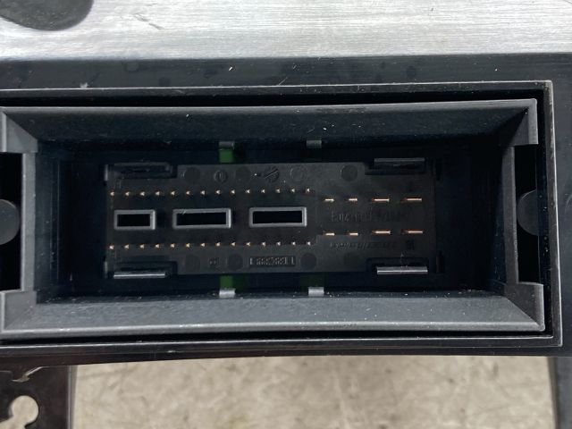 bontott VW GOLF V Motorvezérlő