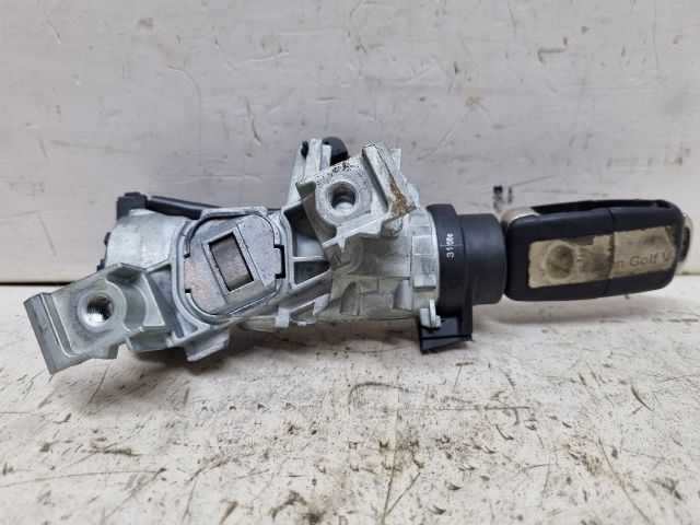 bontott VW GOLF V Motorvezérlő