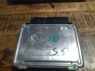 bontott VW GOLF V Motorvezérlő