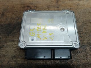 bontott VW GOLF V Motorvezérlő