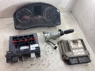 bontott VW GOLF V Motorvezérlő