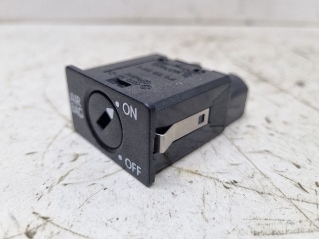 bontott VW GOLF V Motorvezérlő