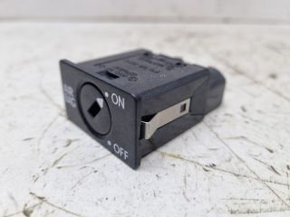 bontott VW GOLF V Motorvezérlő