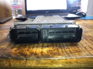 bontott VW GOLF V Motorvezérlő