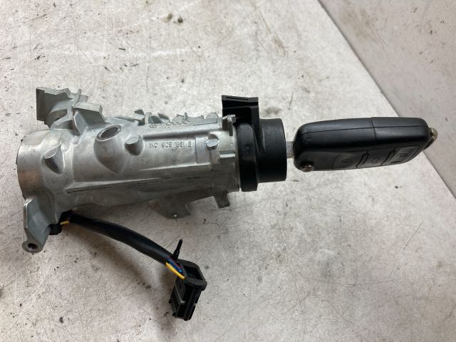 bontott VW GOLF V Motorvezérlő