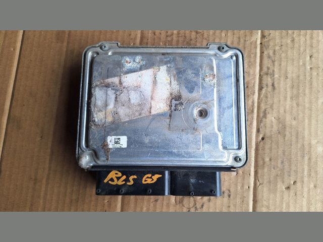 bontott VW GOLF V Motorvezérlő