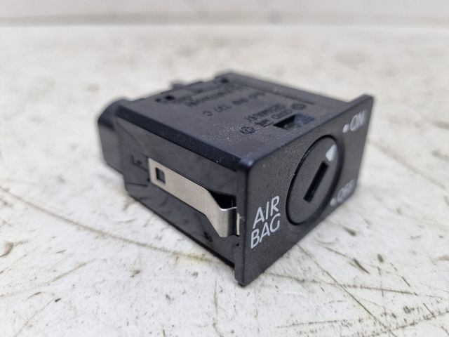 bontott VW GOLF V Motorvezérlő