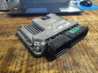 bontott VW GOLF V Motorvezérlő