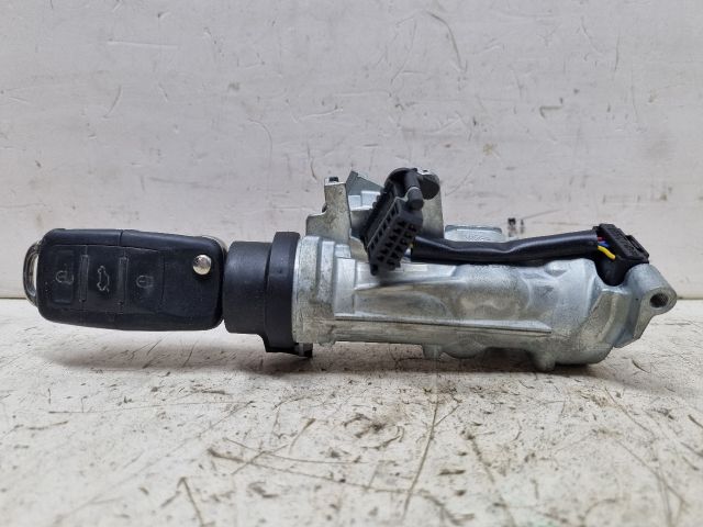 bontott VW GOLF V Motorvezérlő