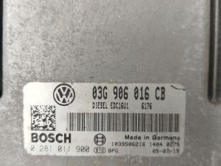 bontott VW GOLF V Motorvezérlő