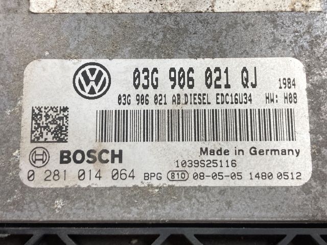 bontott VW GOLF V Motorvezérlő