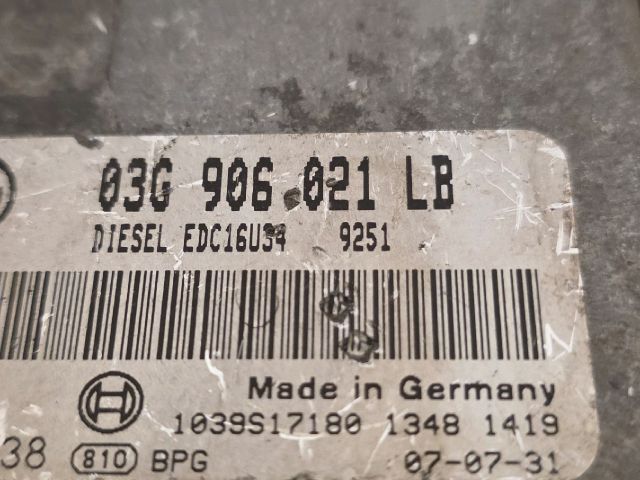 bontott VW GOLF V Motorvezérlő