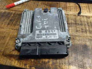 bontott VW GOLF V Motorvezérlő