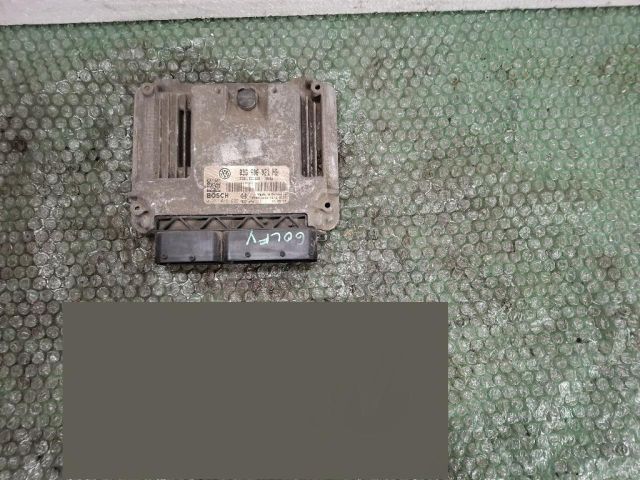 bontott VW GOLF V Motorvezérlő