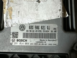 bontott VW GOLF V Motorvezérlő