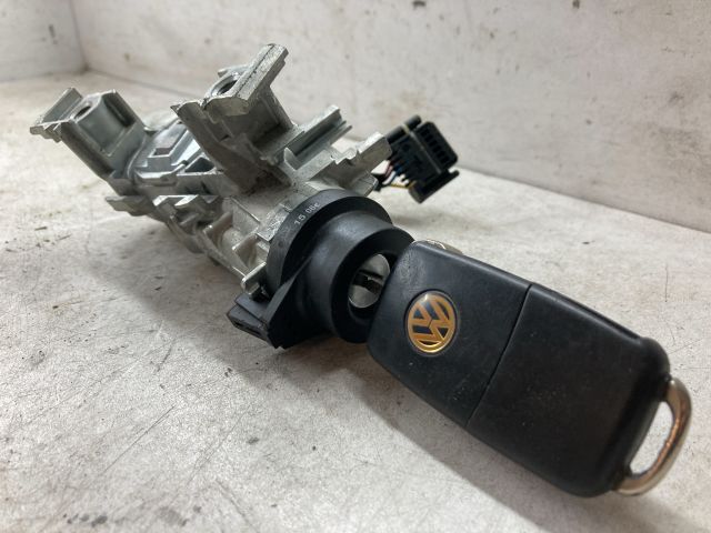 bontott VW GOLF V Motorvezérlő