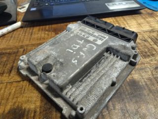 bontott VW GOLF V Motorvezérlő