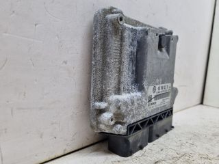 bontott VW GOLF V Motorvezérlő