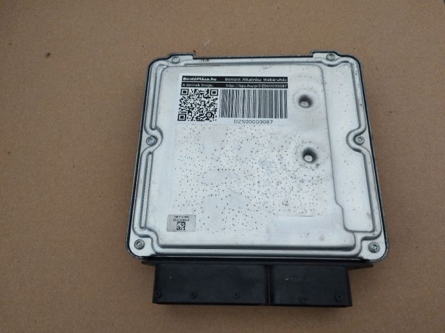 bontott VW GOLF V Motorvezérlő