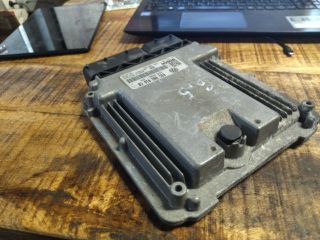 bontott VW GOLF V Motorvezérlő