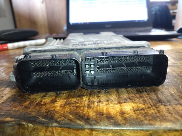 bontott VW GOLF V Motorvezérlő