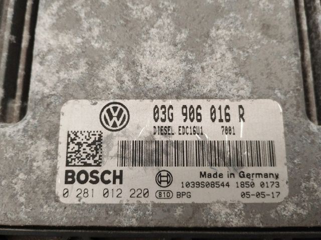 bontott VW GOLF V Motorvezérlő