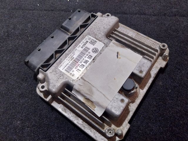 bontott VW GOLF V Motorvezérlő