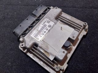 bontott VW GOLF V Motorvezérlő