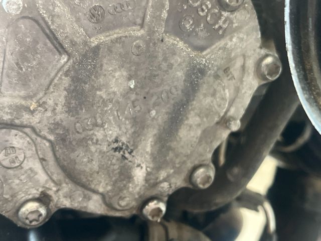 bontott VW GOLF V Nagynyomású Szivattyú