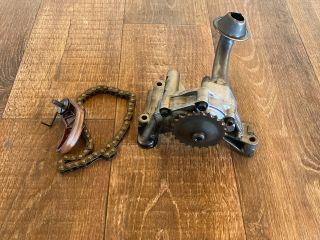 bontott VW GOLF V Olajszivattyú