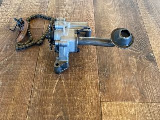 bontott VW GOLF V Olajszivattyú