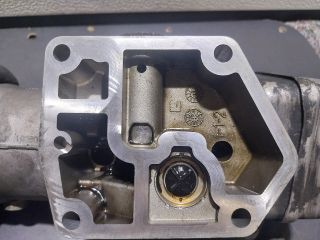 bontott VW GOLF V Olajszűrő Ház