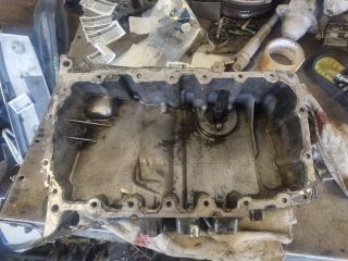 bontott VW GOLF V Olajteknő