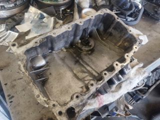 bontott VW GOLF V Olajteknő