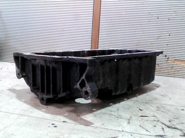 bontott VW GOLF V Olajteknő