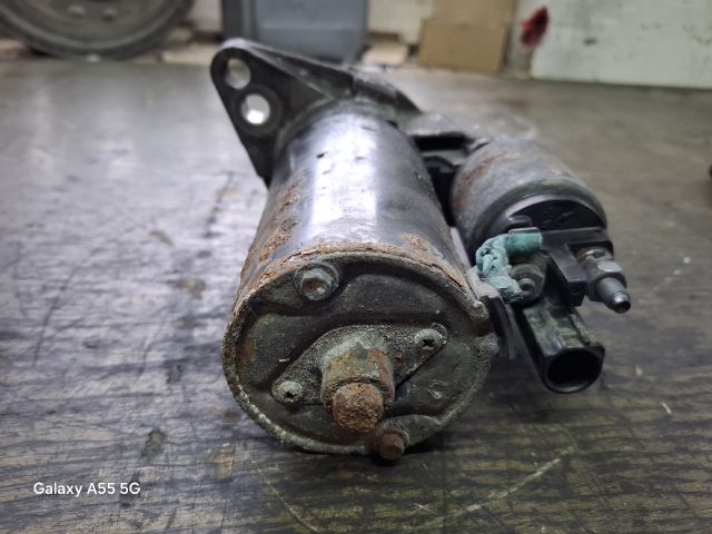 bontott VW GOLF V Önindító